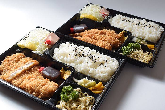 とんかつ　あらや